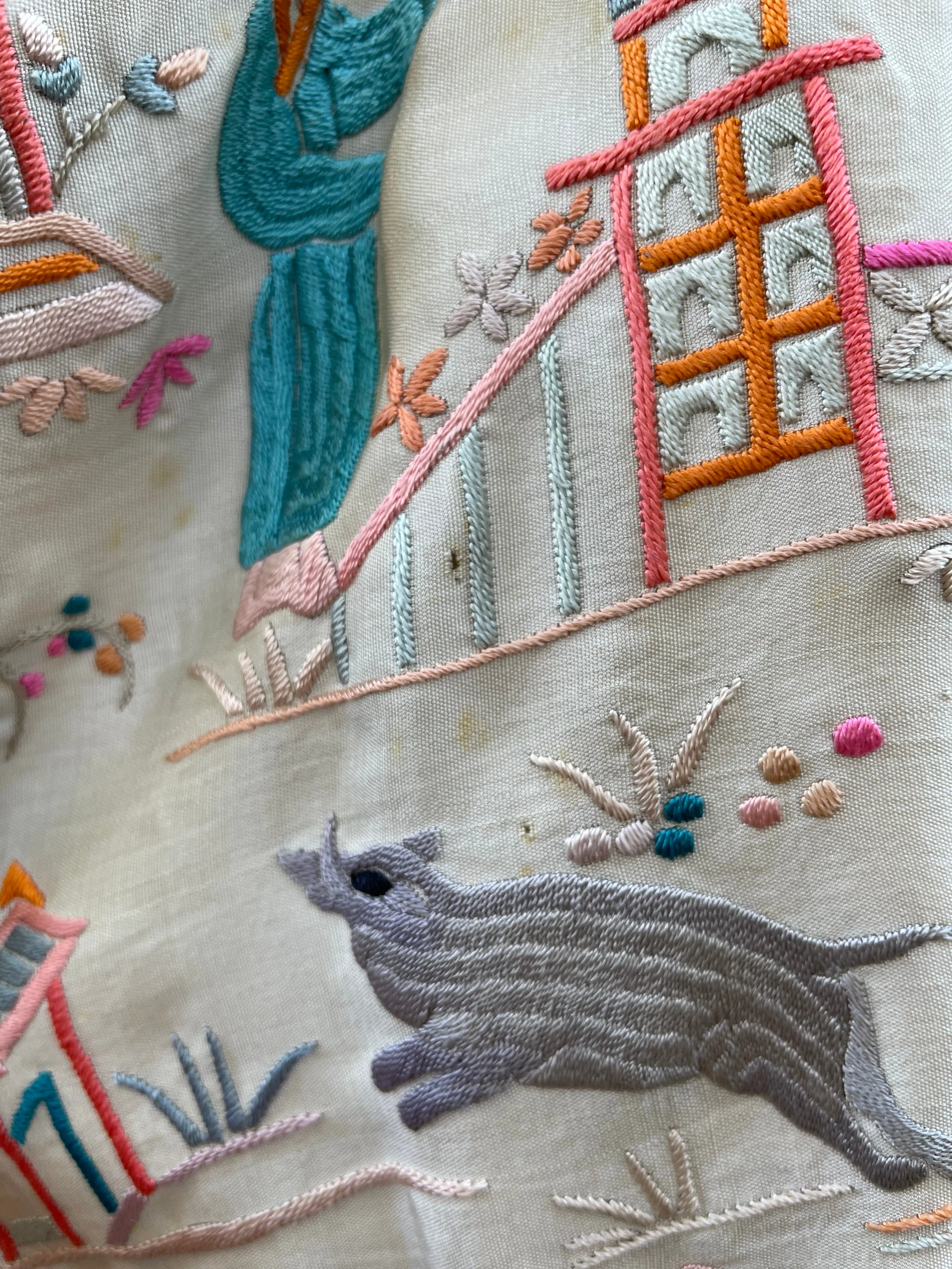 1920s Densely Embroidered Chinese Silk Coat