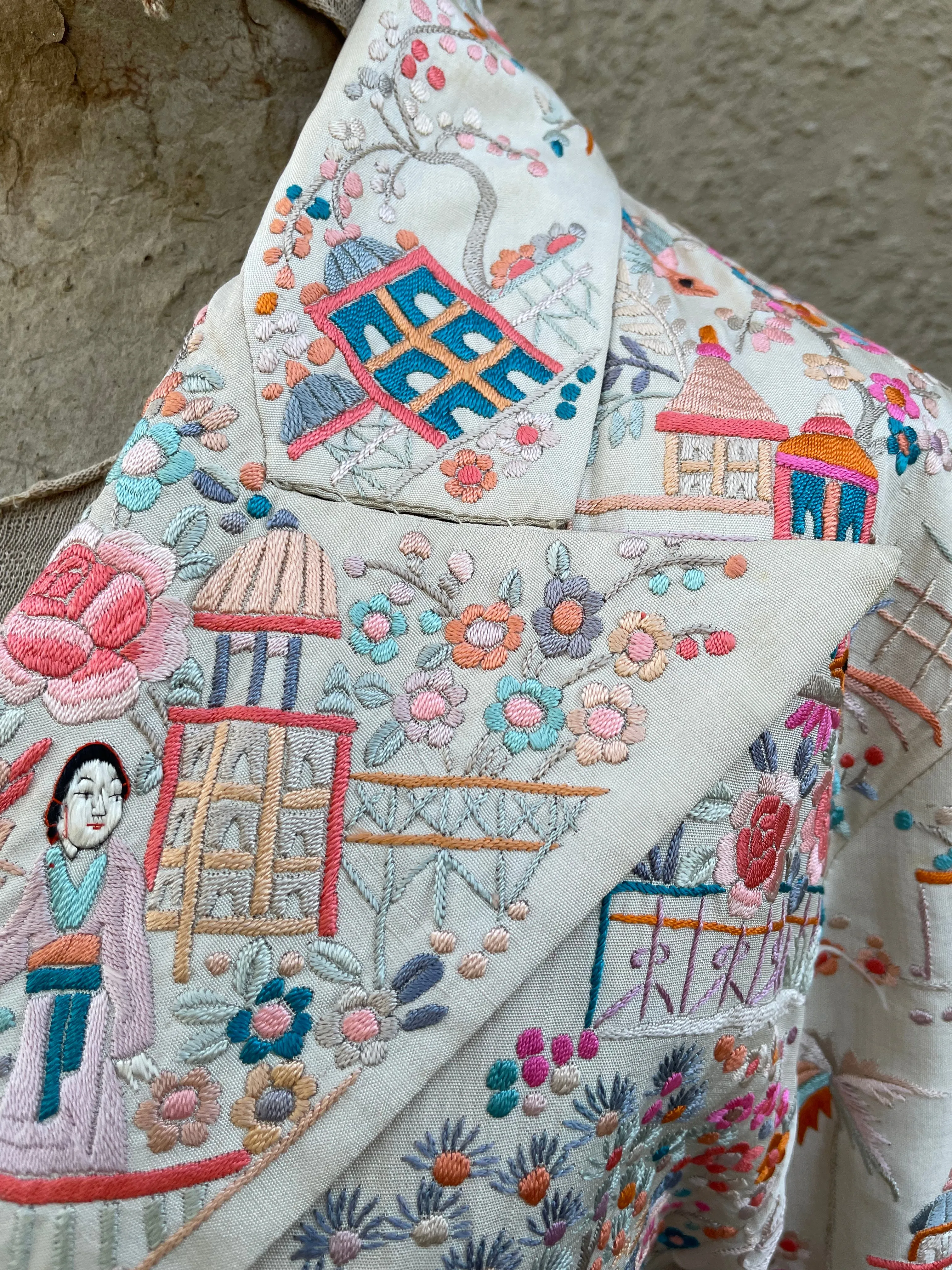 1920s Densely Embroidered Chinese Silk Coat