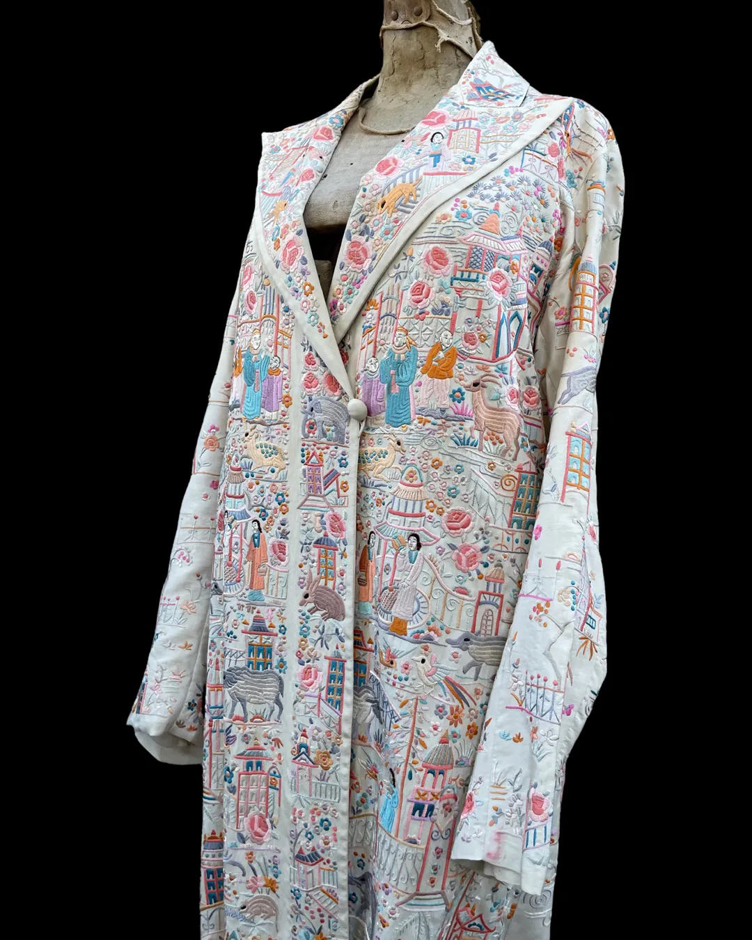 1920s Densely Embroidered Chinese Silk Coat
