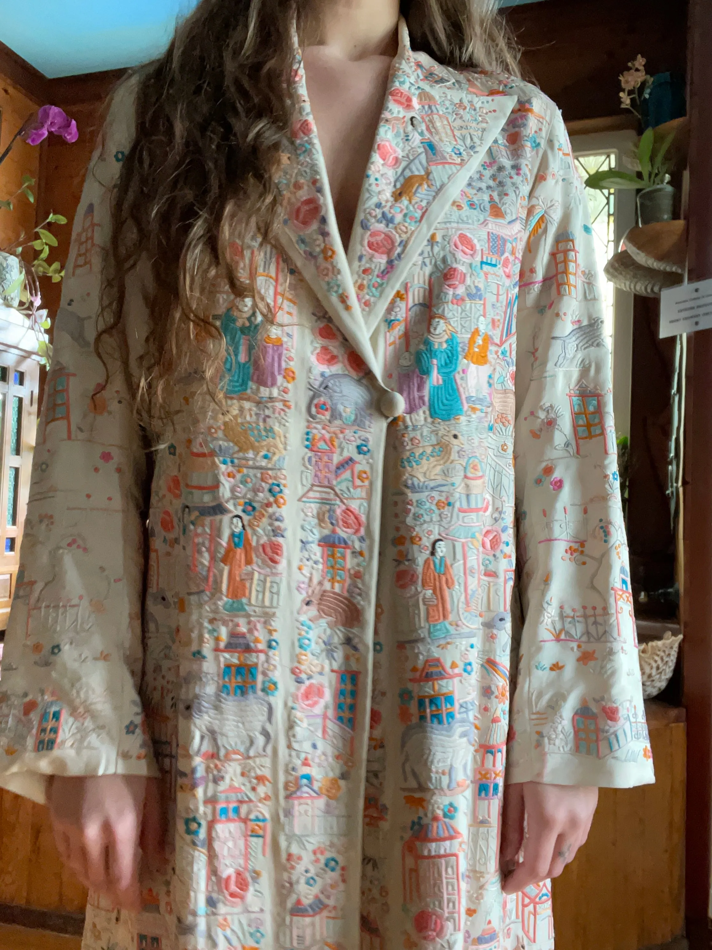 1920s Densely Embroidered Chinese Silk Coat