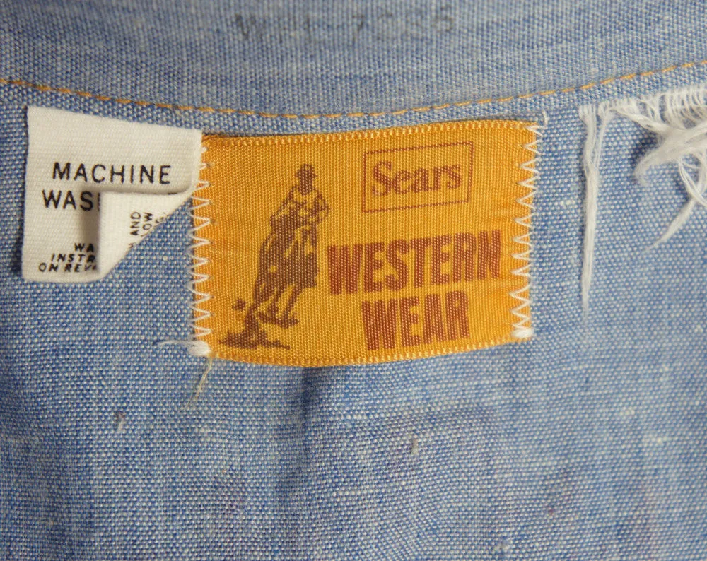 Chambray Western Pearl Snap Shirt w/ Embroidery - Size L