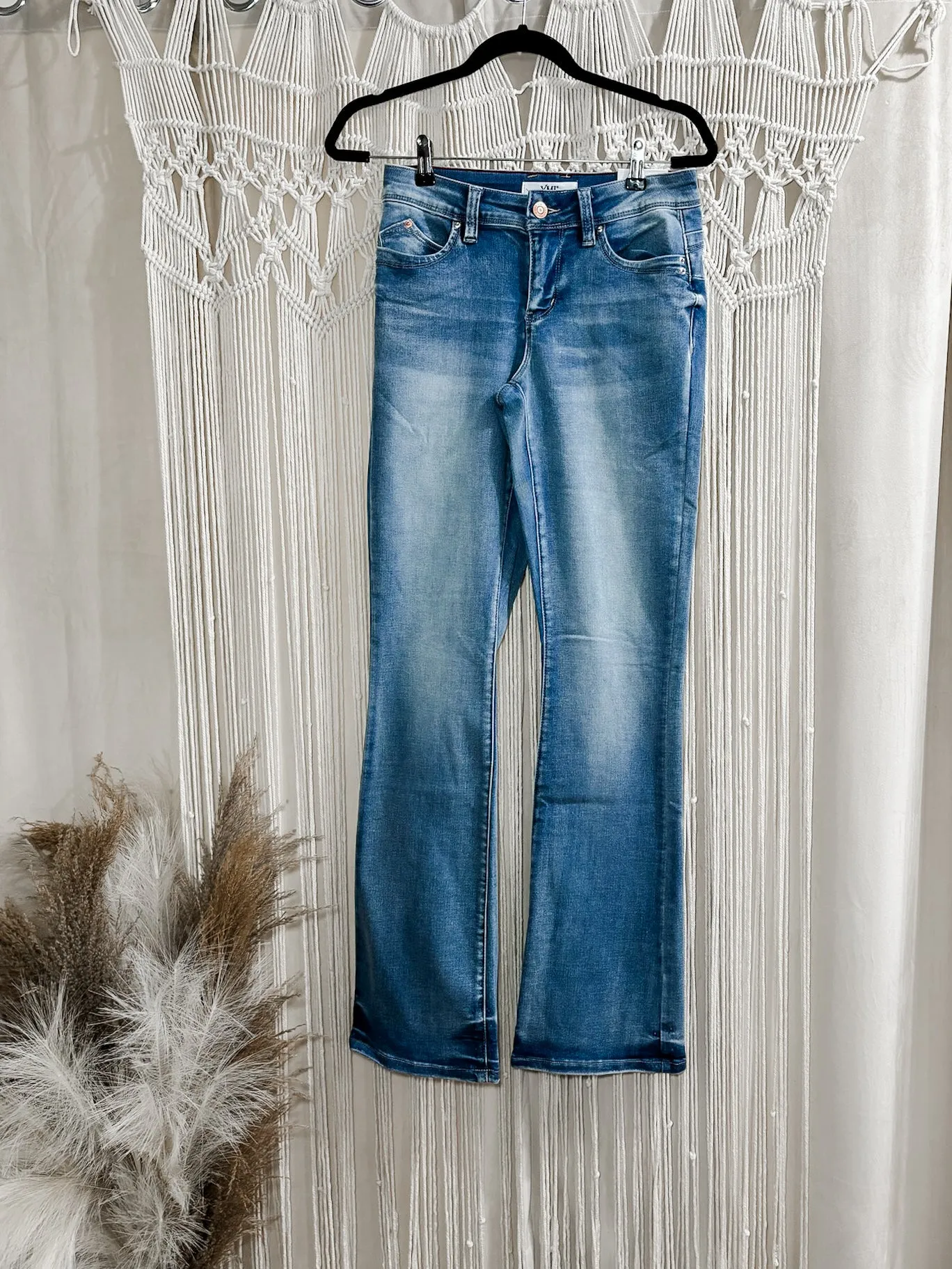Classic mid-rise non distressed bootcut jeans