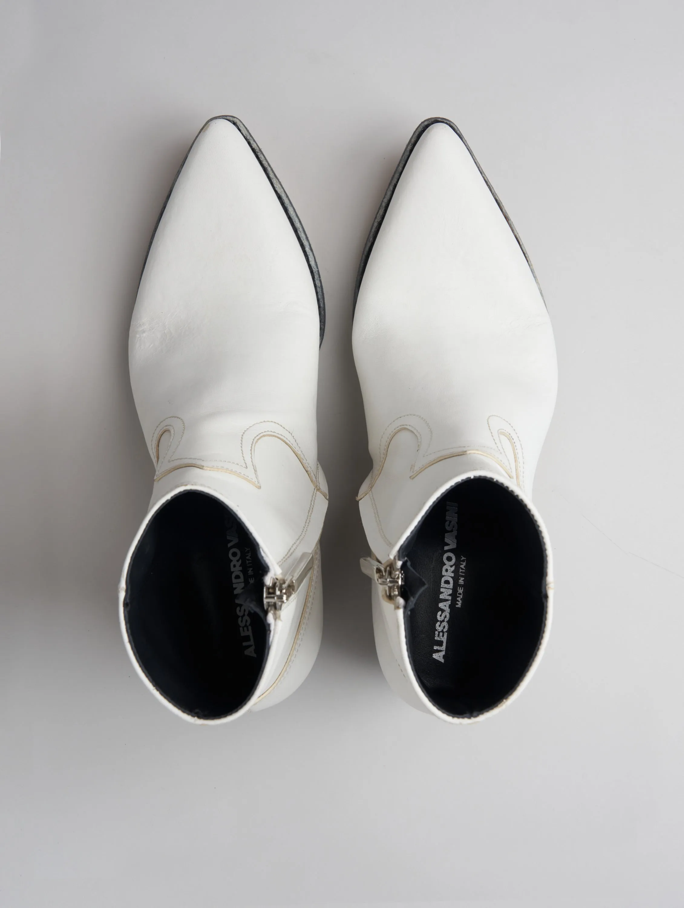 CLINT ANKLE BOOT IN DISTRESSED WHITE VACCHETTA LEATHER - Woman