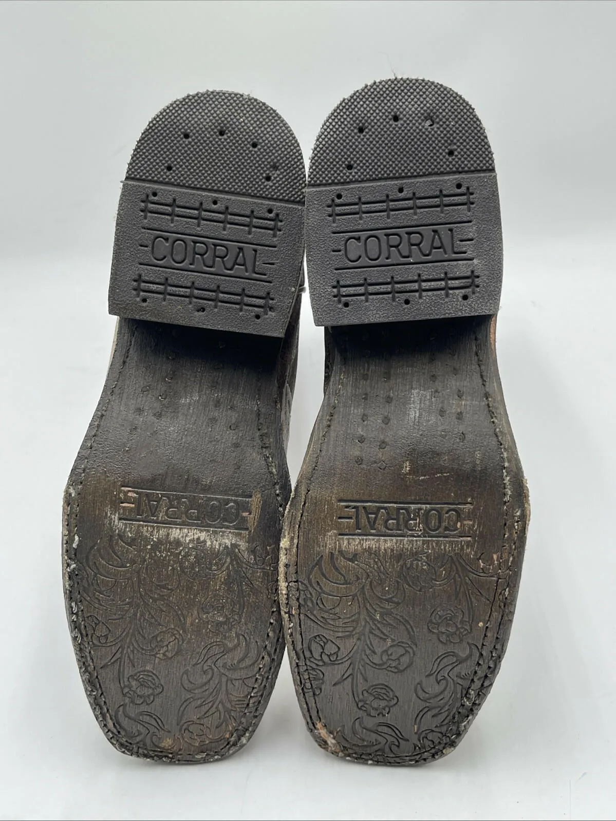 Corral Distressed Filigree Embroidery Leather Square Toe Western Boots Size 8M - Very Good