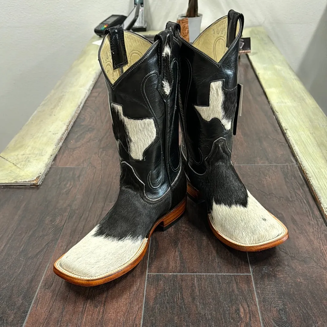 Cowhide-Black & White