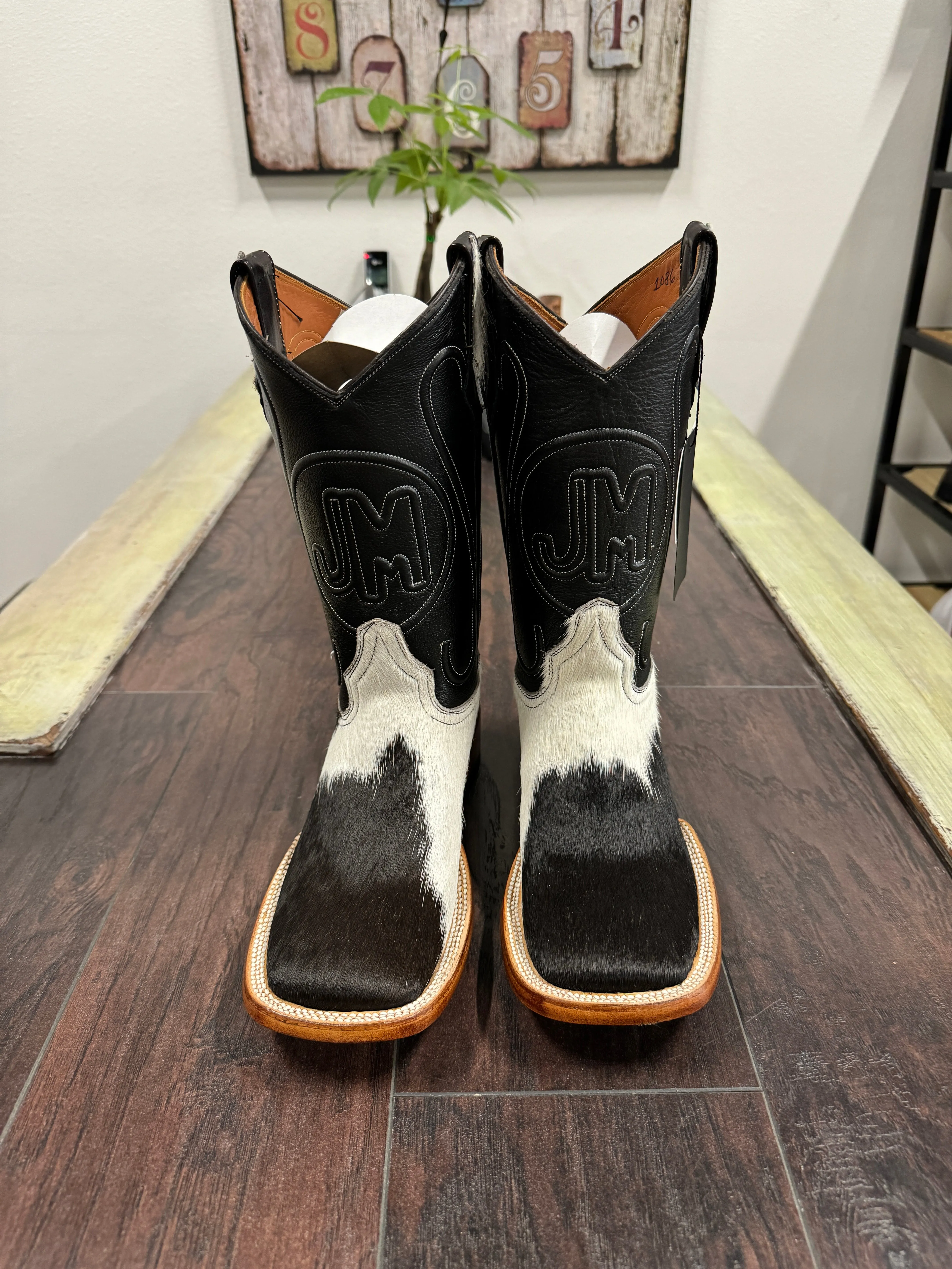 Cowhide-Bl/wh triple seam