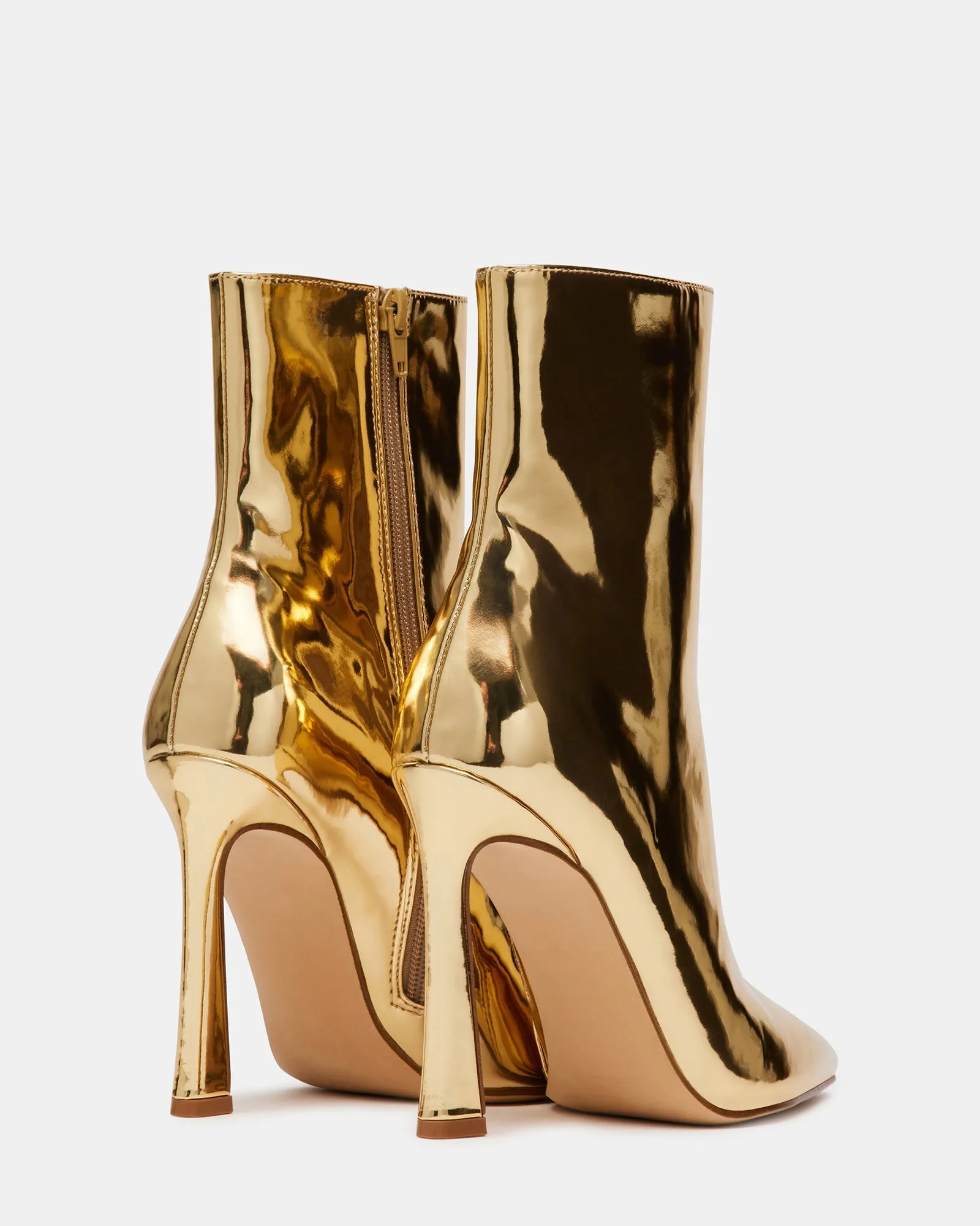 DILARA GOLD - SM REBOOTED