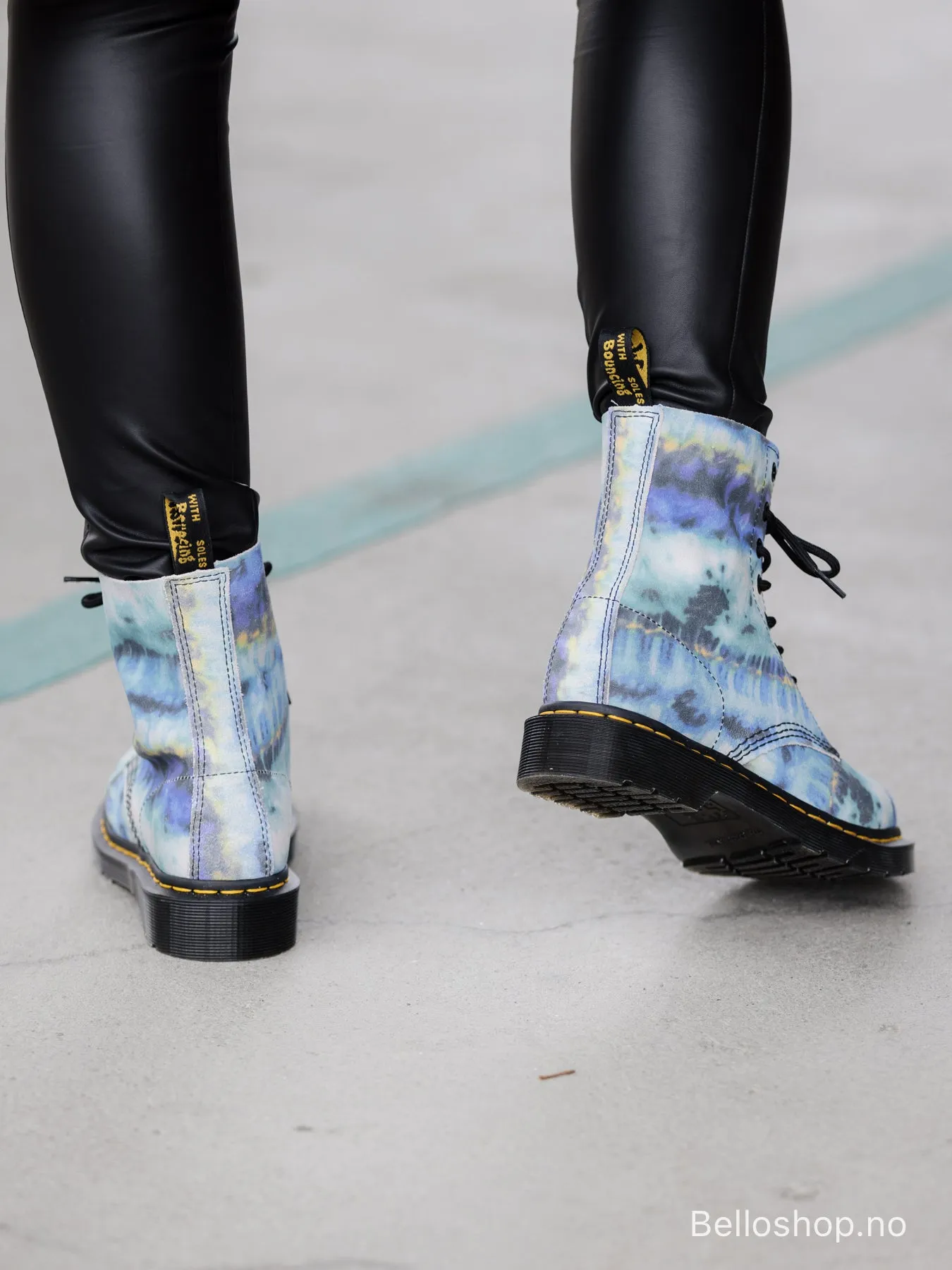 Dr. Martens Pascal Blue summer tie dye