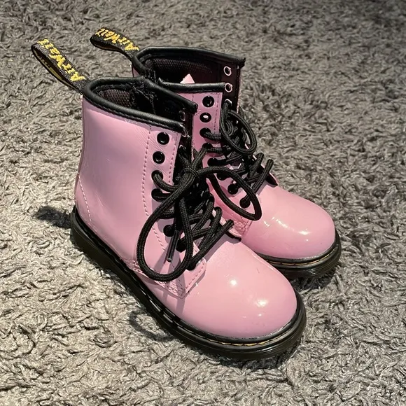 Dr martens pink boots