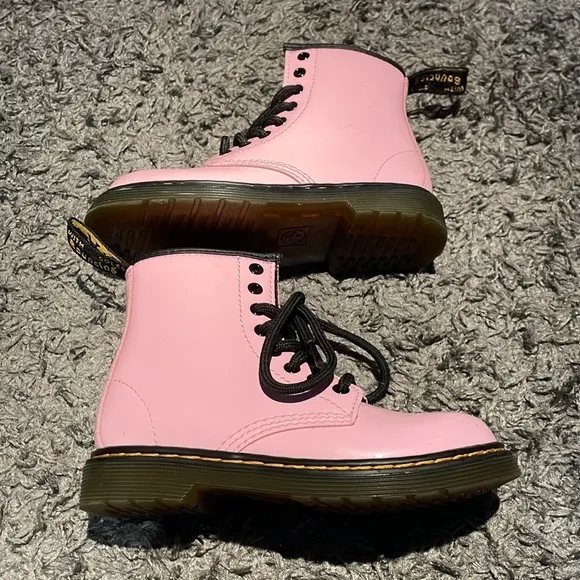 Dr martens pink boots