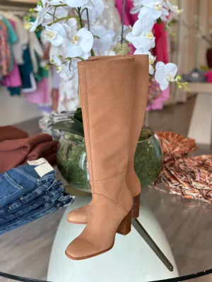 DV4545 fynn knee high boot