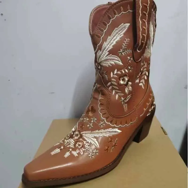 Embroidered Western Mid-calf Boots Walking Boots