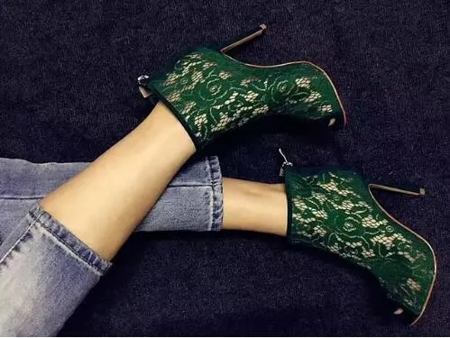 Embroidered Women Booties