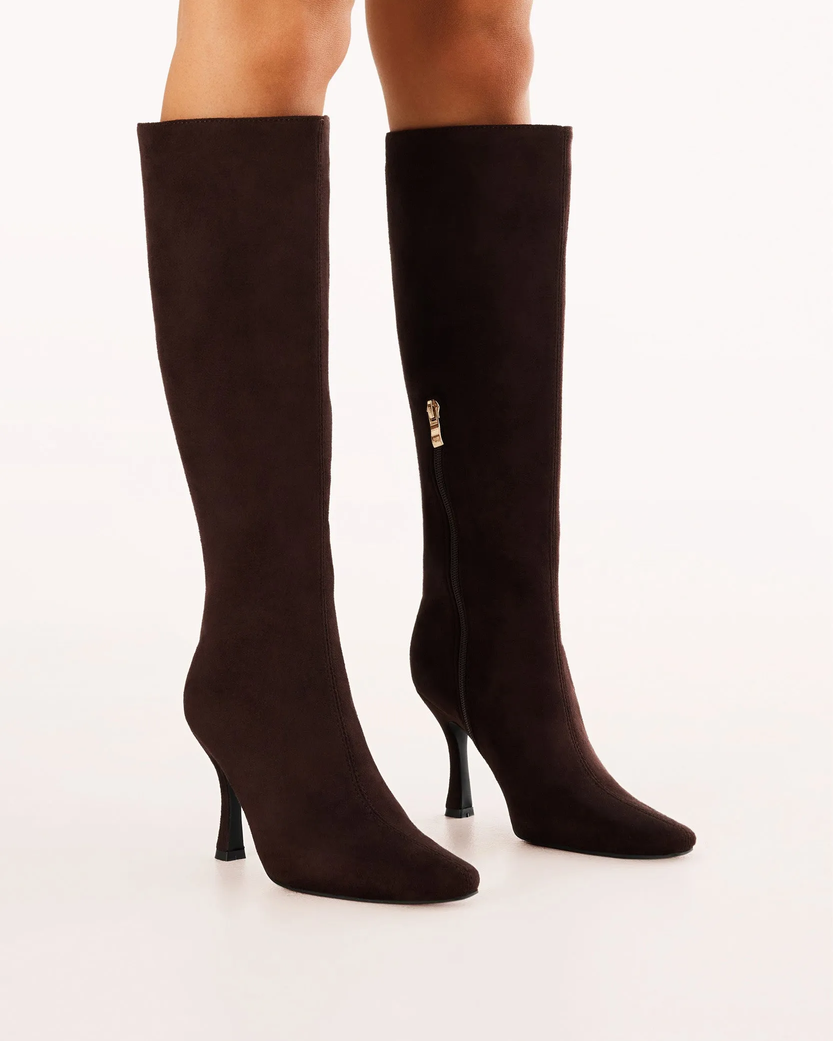 FINCH - CHOCOLATE SUEDE