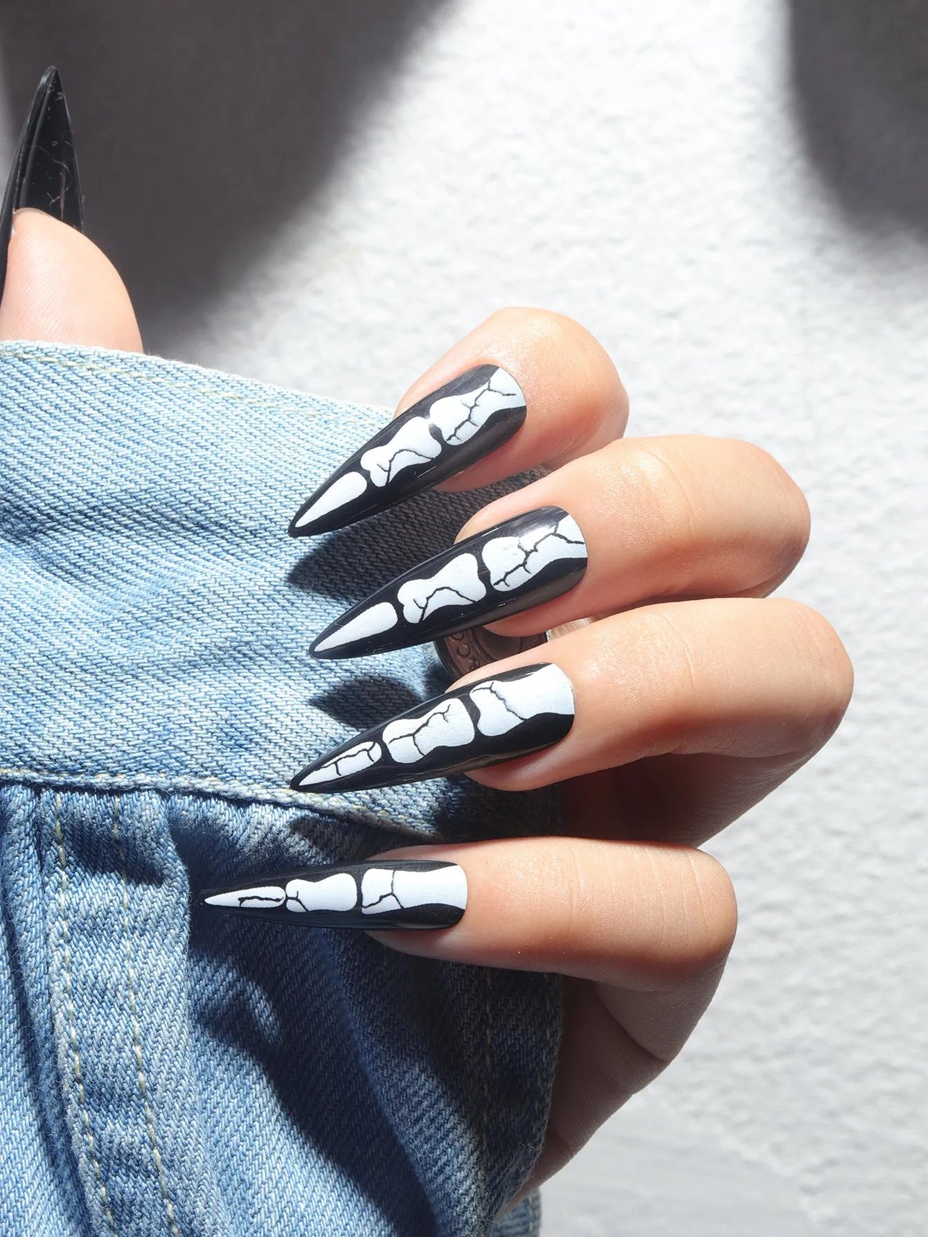 Halloween Stiletto bones