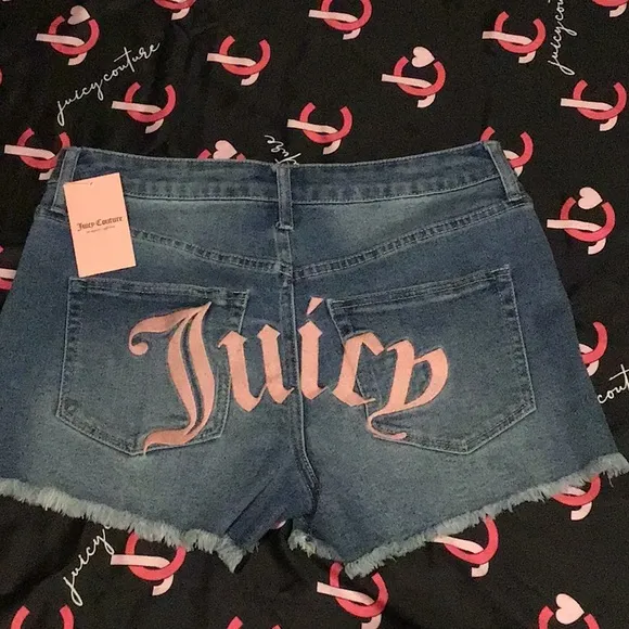 Juicy Couture Pink Embroidered JUICY Jean shorts, womens size 29