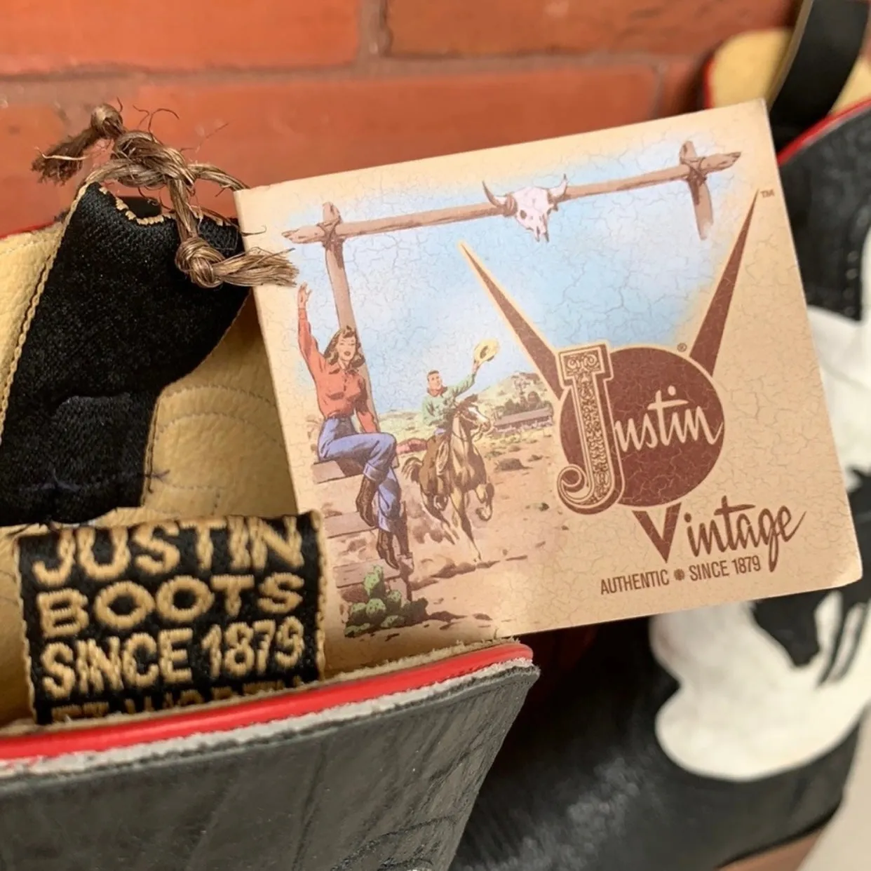 JUSTIN Vintage Collection Rodeo Cowboy Western Boots