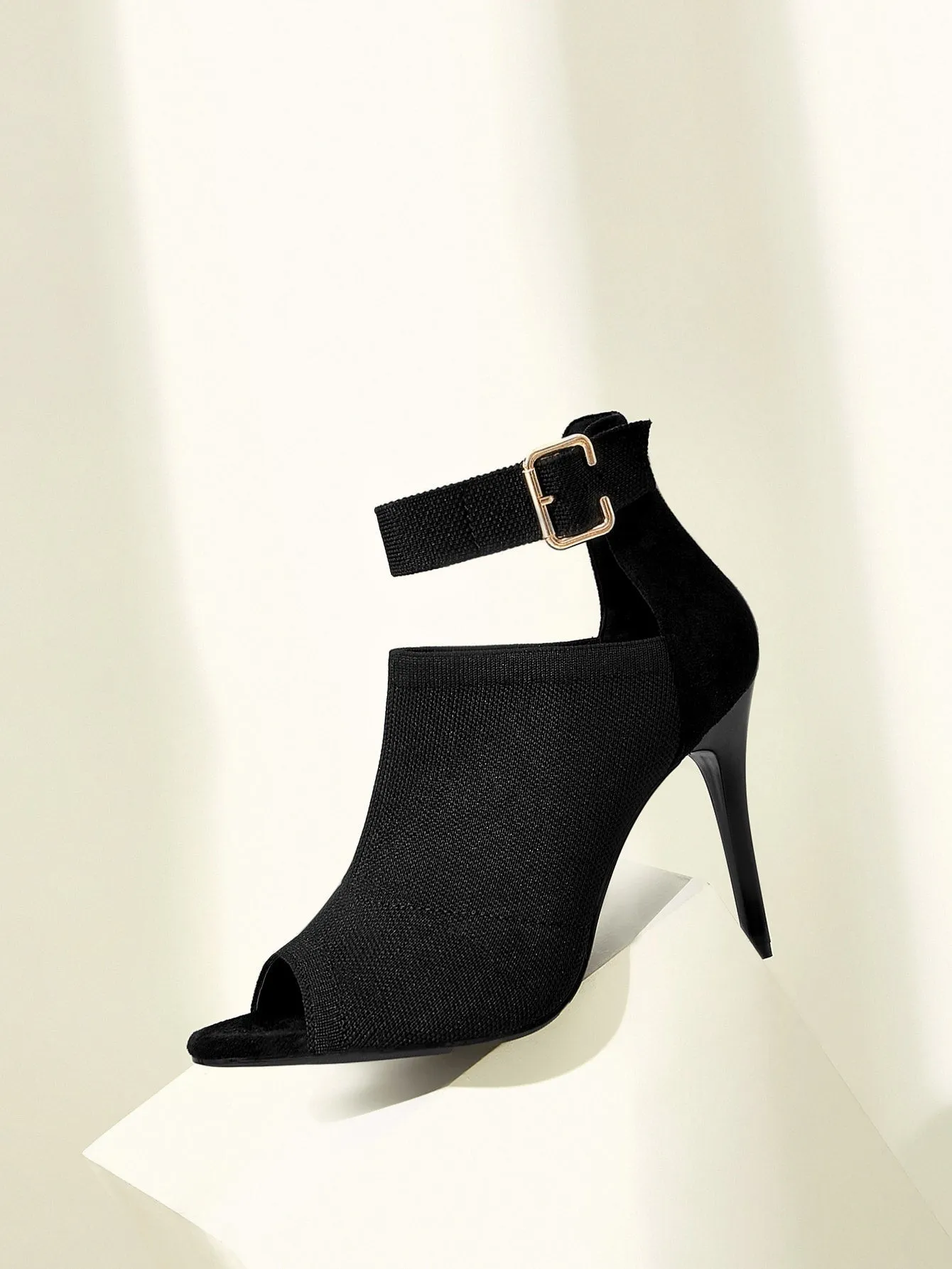 Minimalist Buckle Decor Peep Toe Cut Out Stiletto Heeled Boots - Black