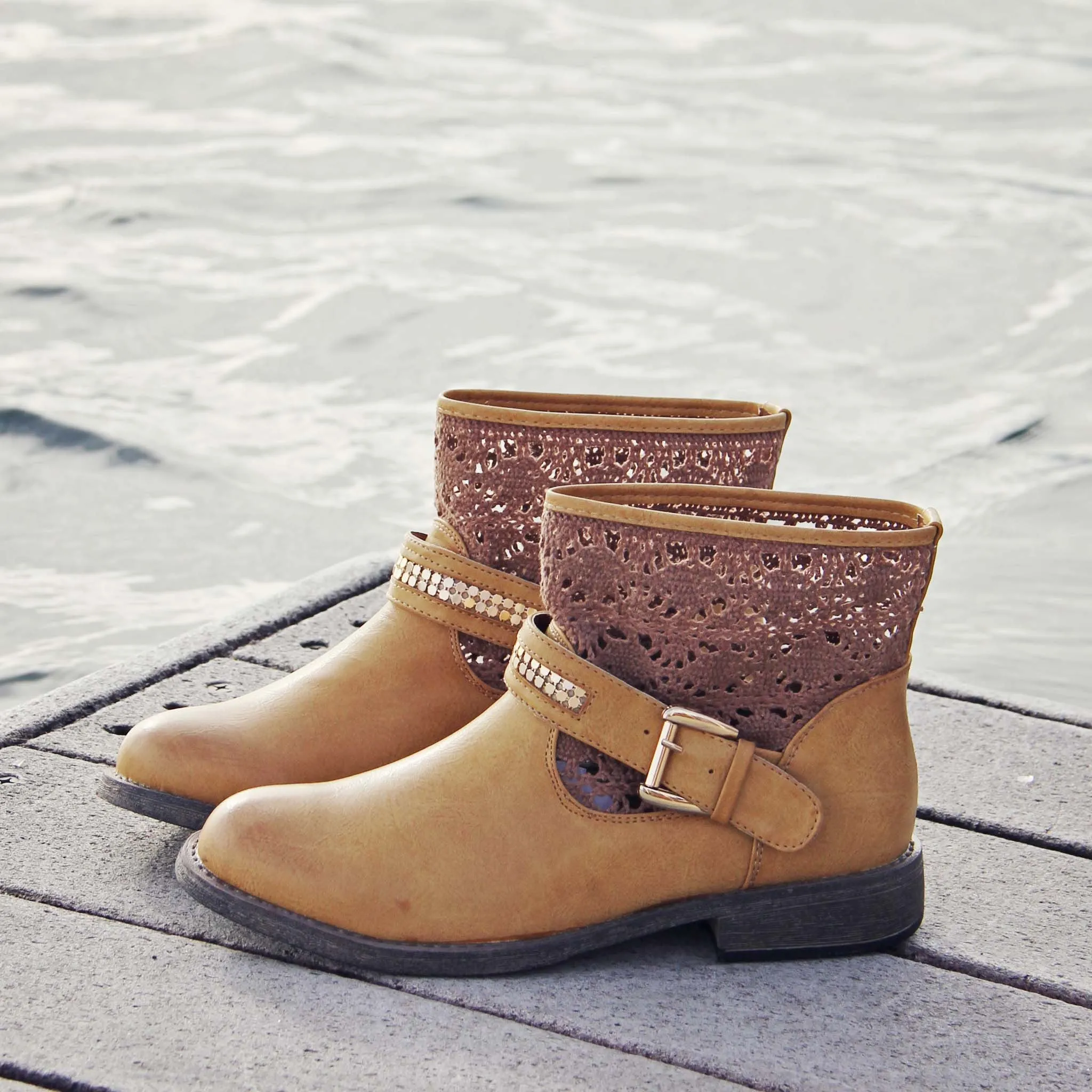 Northern Meadow Lace Boots