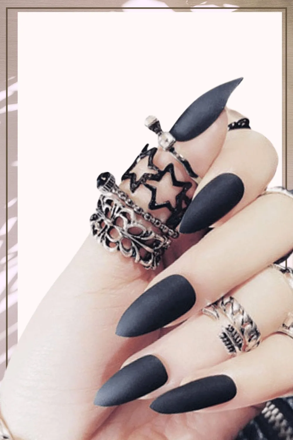 Press On Nails Black Matte Medium Stiletto Nail Kit