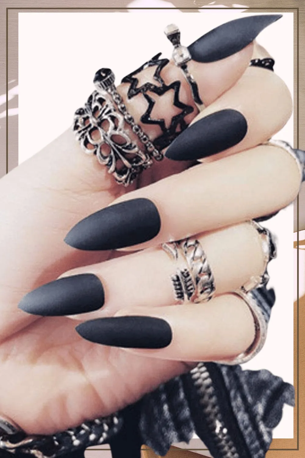 Press On Nails Black Matte Medium Stiletto Nail Kit