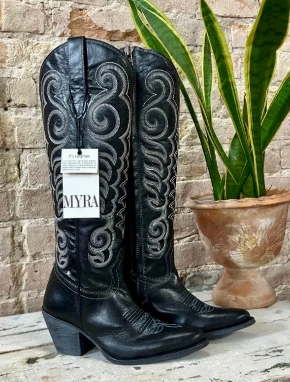RESTOCK MYRA Black Embroidered Leather Boots