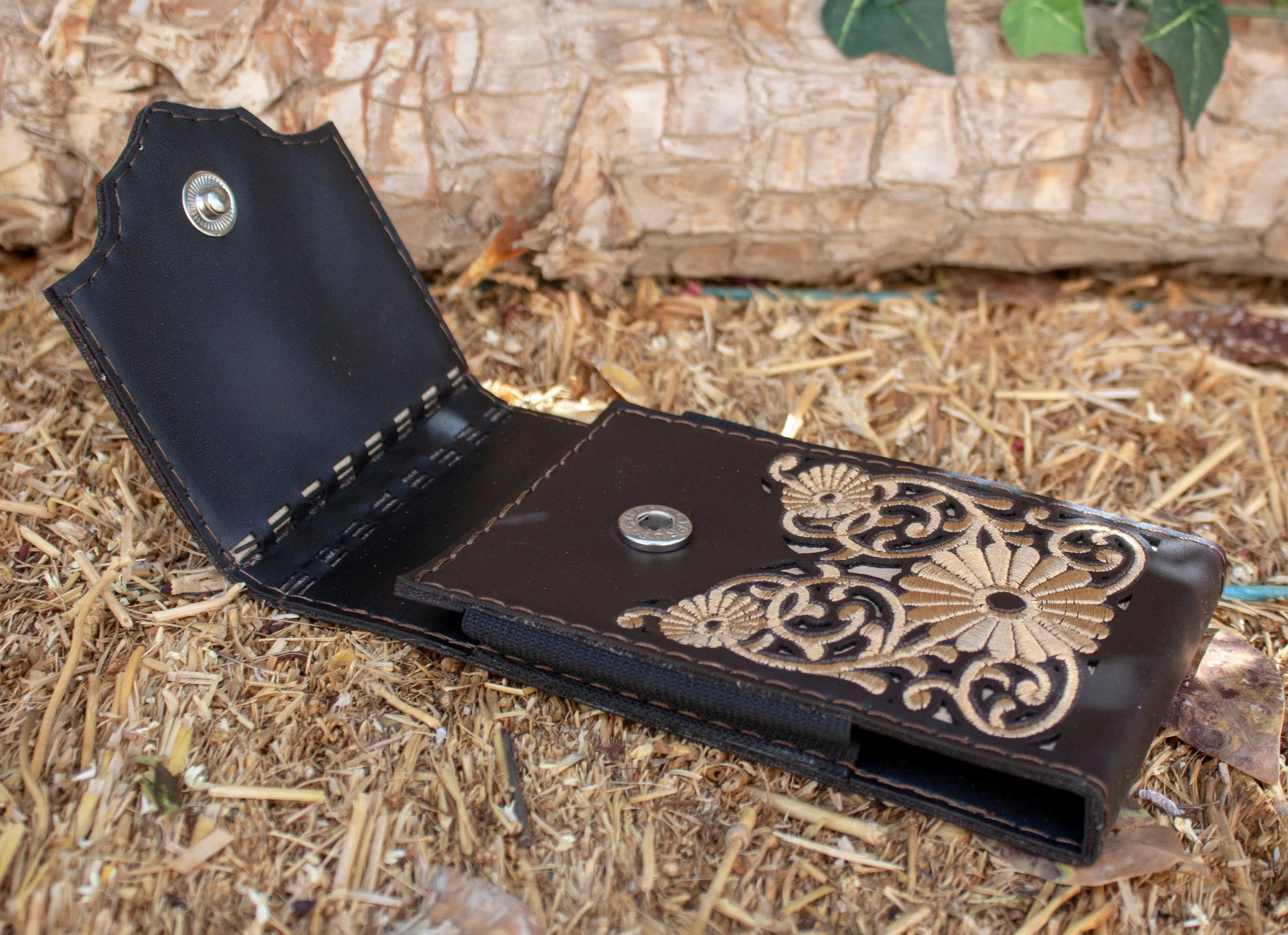 SUNFLOWER GIRASOL EMBROIDERED leather western cowboy rodeo cell phone case pouch