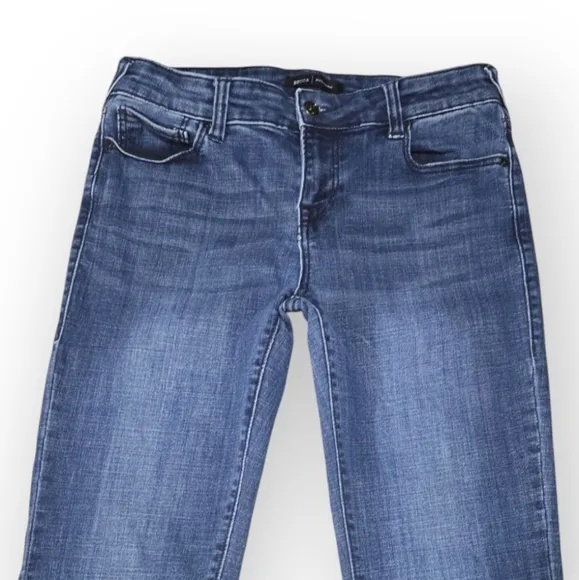True Religion Women's Becca Mid Rise Bootcut Jeans Dark Wash 31Wx31.5 Inseam
