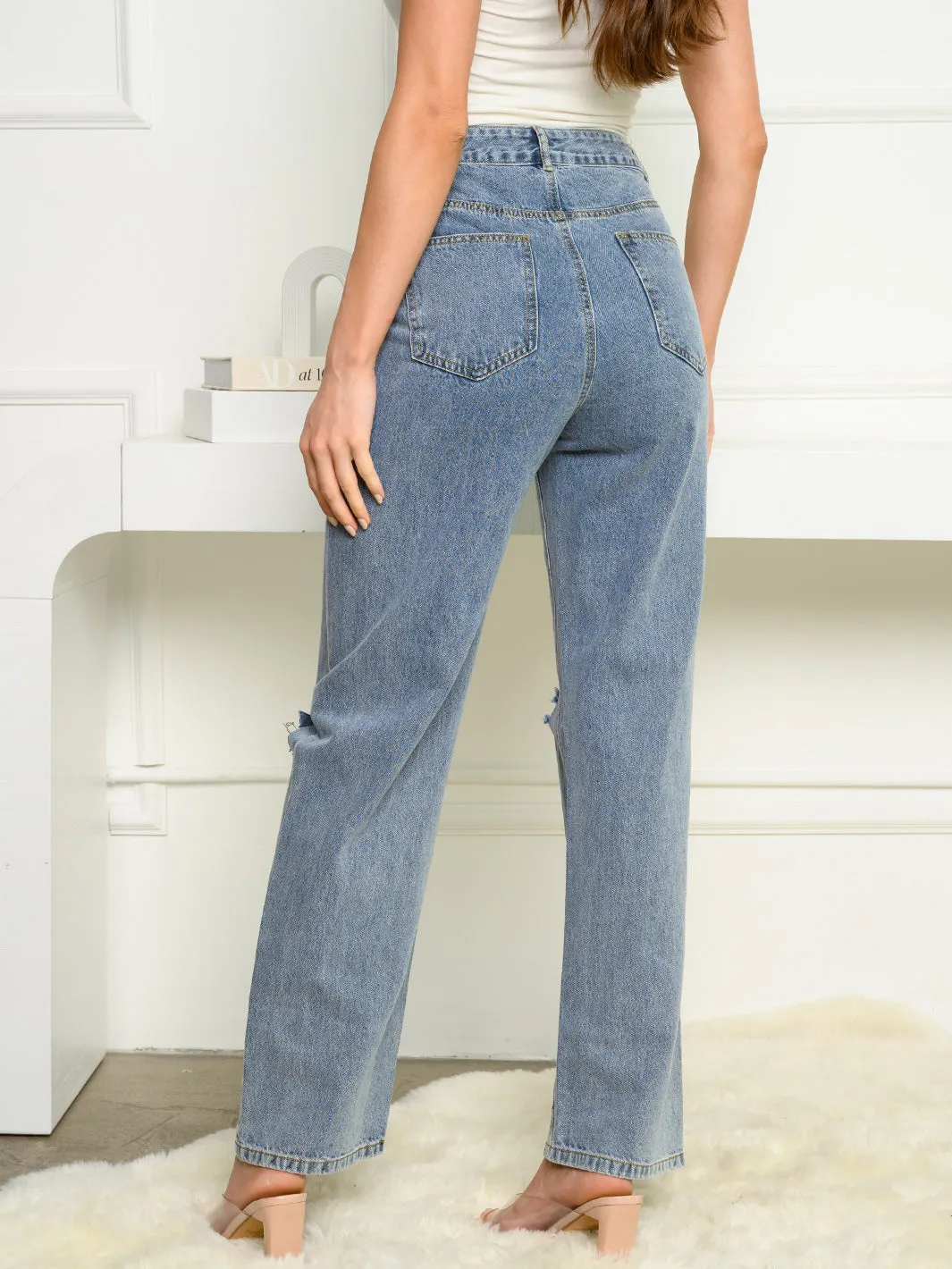 WOMEN'S BUTTON CLOSURE POCKETS DISTRESSED DENIM JEANS