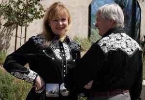 Women's Vintage Western Shirt Collection: Scully Gunfighter Black & Silver